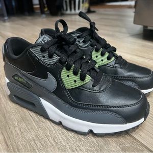 Nike air max boys youth shoes